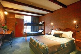 Family at Bell Tower Motor Inn